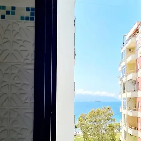 Valungomare1 * Vlorë